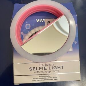 SELFIE LIGHT CLIP ON